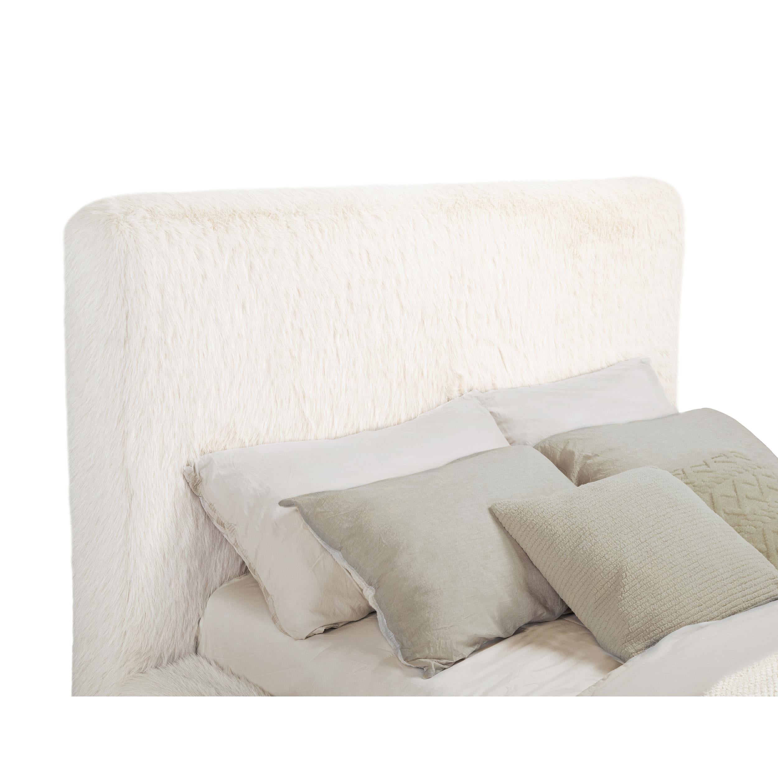 Coaster Furniture Rebecca 306141Q Faux Fur Upholstered Queen Bed - Cream IMAGE 1